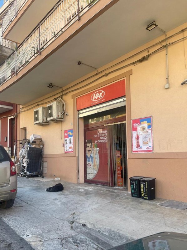 locale commerciale in vendita a San Cipirello