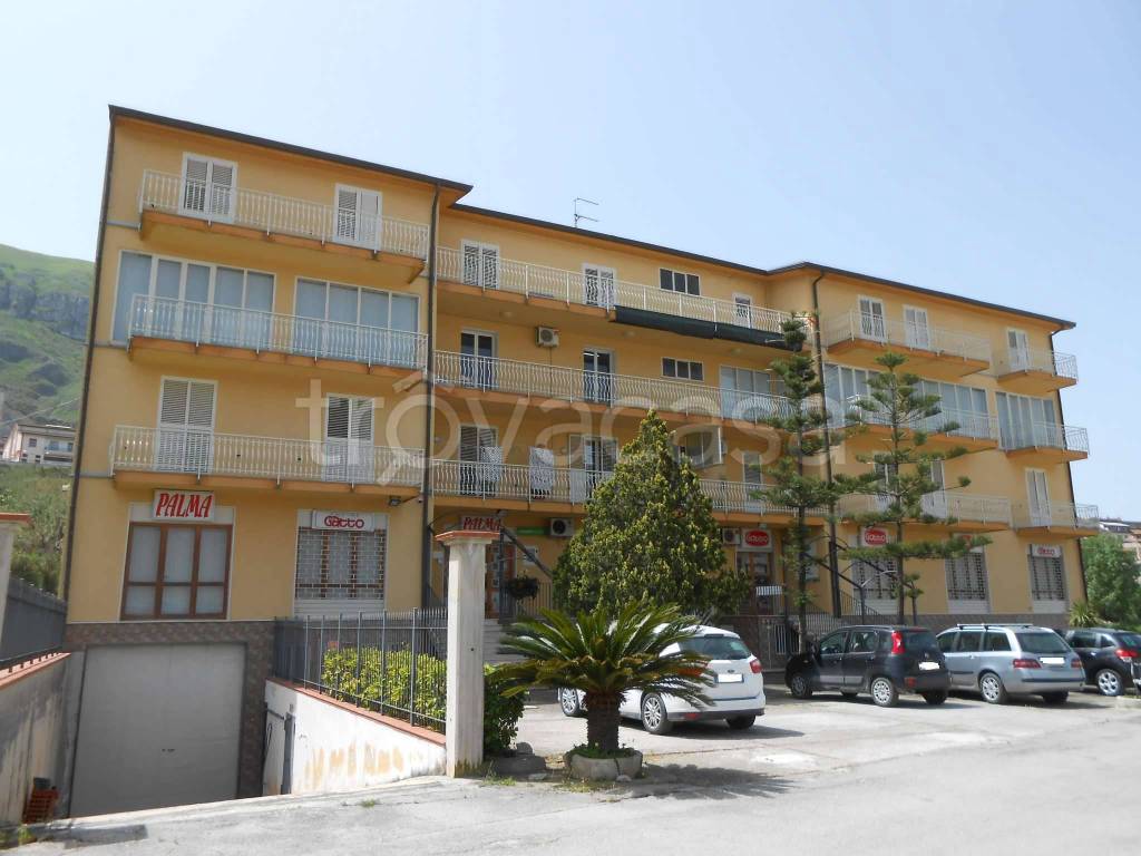 locale commerciale in vendita a San Giuseppe Jato