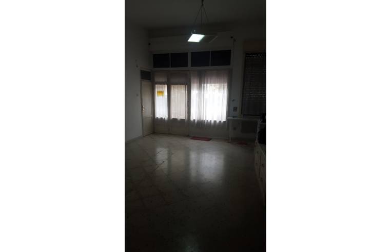 locale commerciale in vendita a San Giuseppe Jato