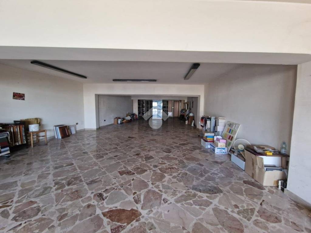 negozio in vendita a San Giuseppe Jato