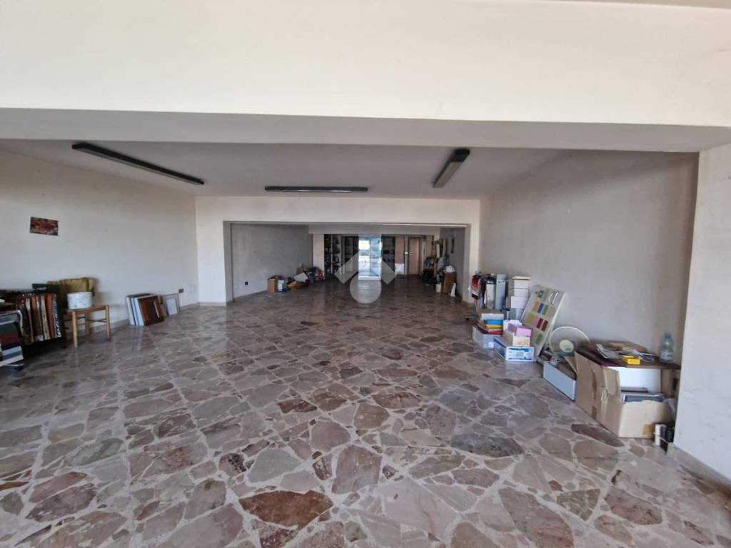 negozio in vendita a San Giuseppe Jato