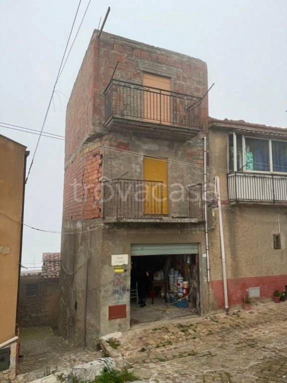 casa indipendente in vendita a San Mauro Castelverde
