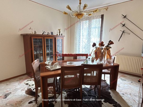 casa indipendente in vendita a San Mauro Castelverde