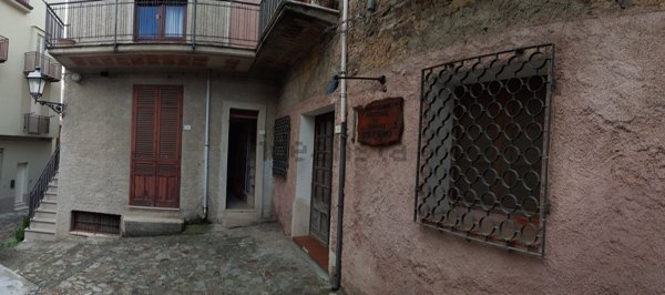 casa indipendente in vendita a San Mauro Castelverde