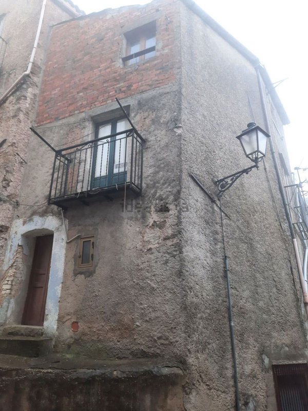 casa indipendente in vendita a San Mauro Castelverde
