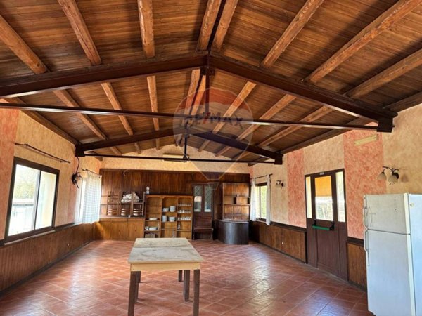 appartamento in vendita a Santa Cristina Gela