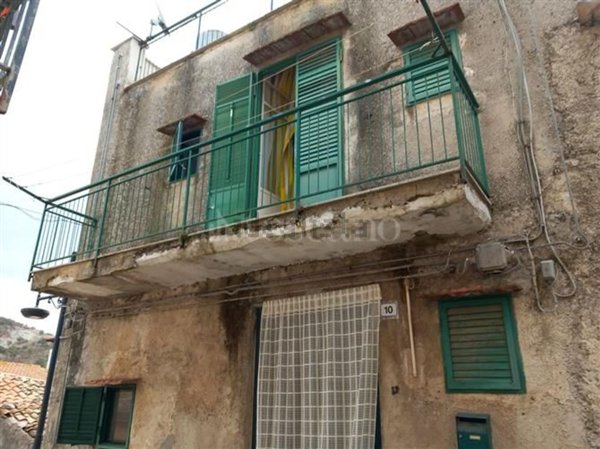 appartamento in vendita a Santa Cristina Gela