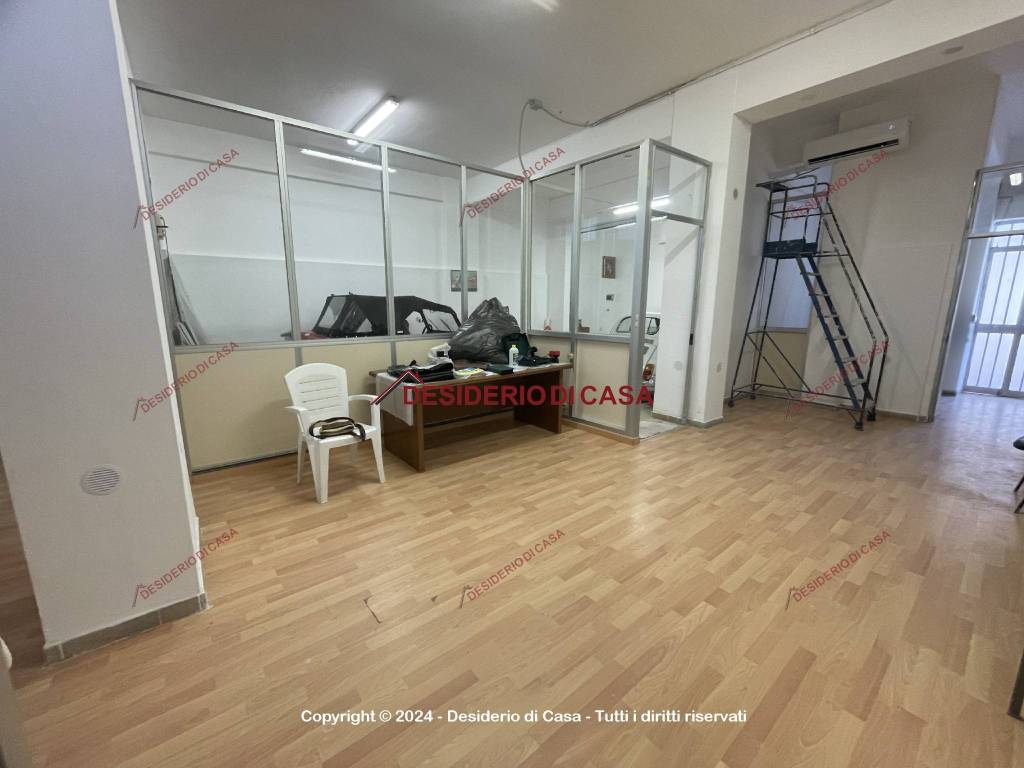 locale commerciale in vendita a Santa Flavia
