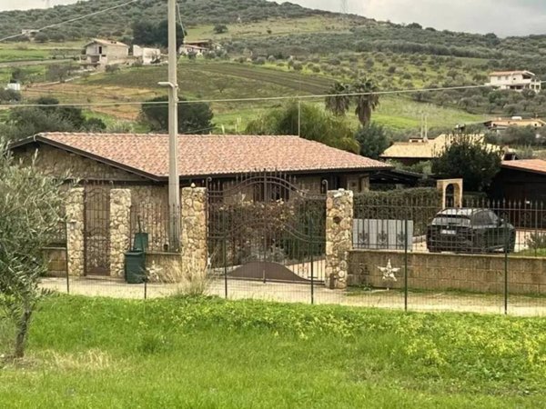 casa indipendente in vendita a Santa Flavia