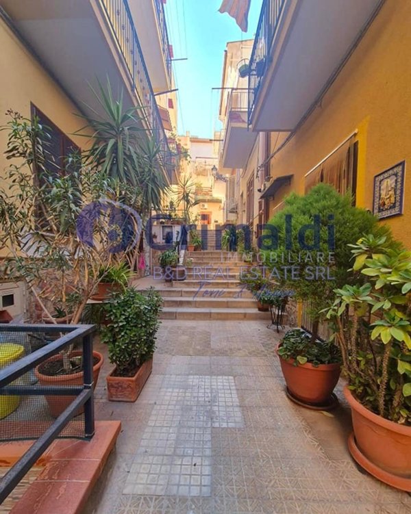 appartamento in vendita a Santa Flavia in zona Sant'Elia