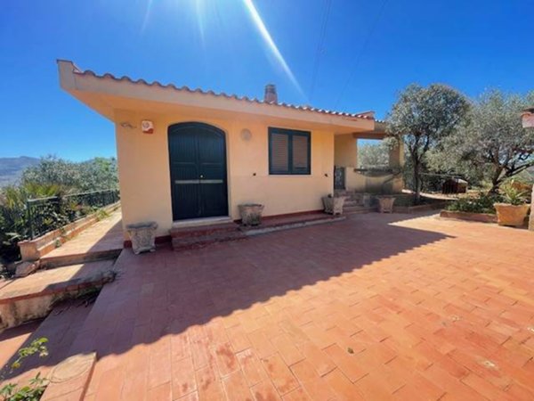 casa indipendente in vendita a Santa Flavia