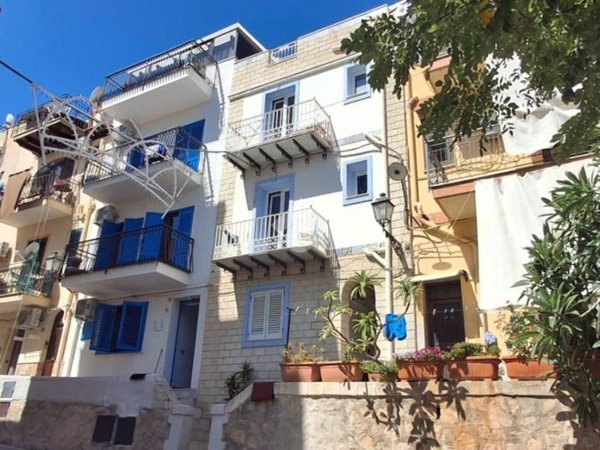 appartamento in vendita a Santa Flavia in zona Sant'Elia