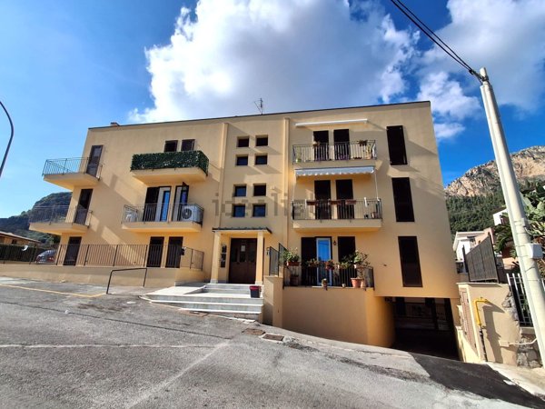 appartamento in vendita a Santa Flavia in zona Sant'Elia