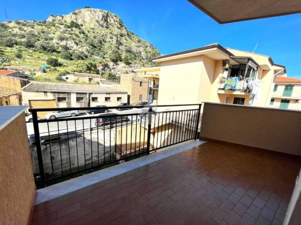 appartamento in vendita a Santa Flavia in zona Sant'Elia