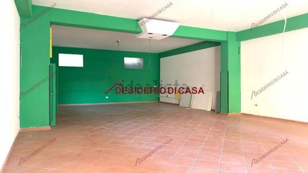 locale commerciale in vendita a Santa Flavia