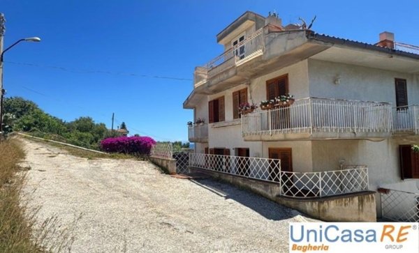 casa indipendente in vendita a Santa Flavia in zona Porticello