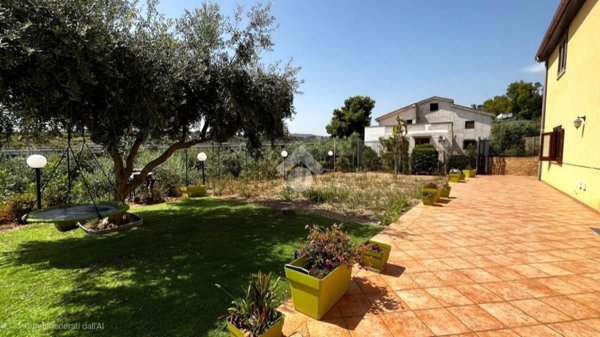 casa indipendente in vendita a Santa Flavia