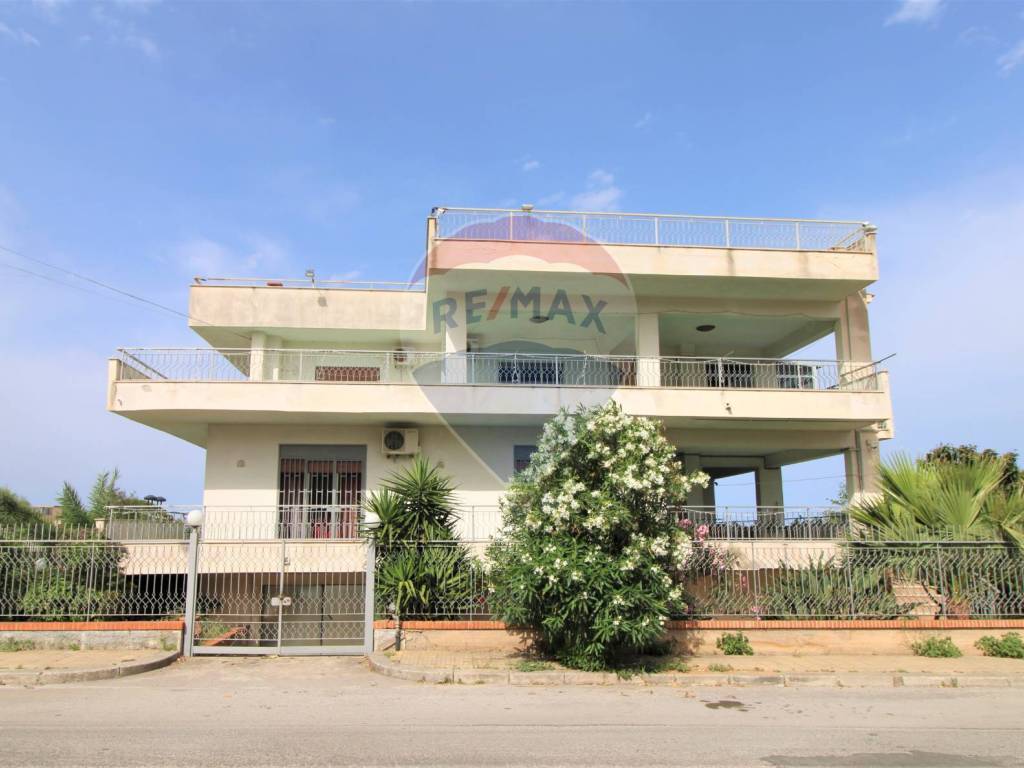 appartamento in vendita a Santa Flavia in zona Porticello