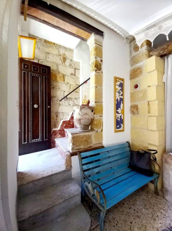 casa indipendente in vendita a Santa Flavia in zona Porticello