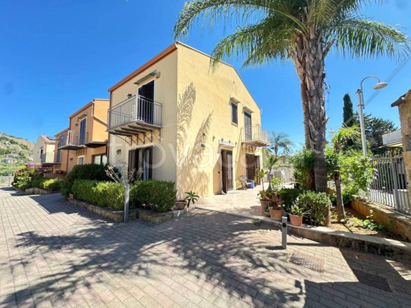 casa indipendente in vendita a Santa Flavia