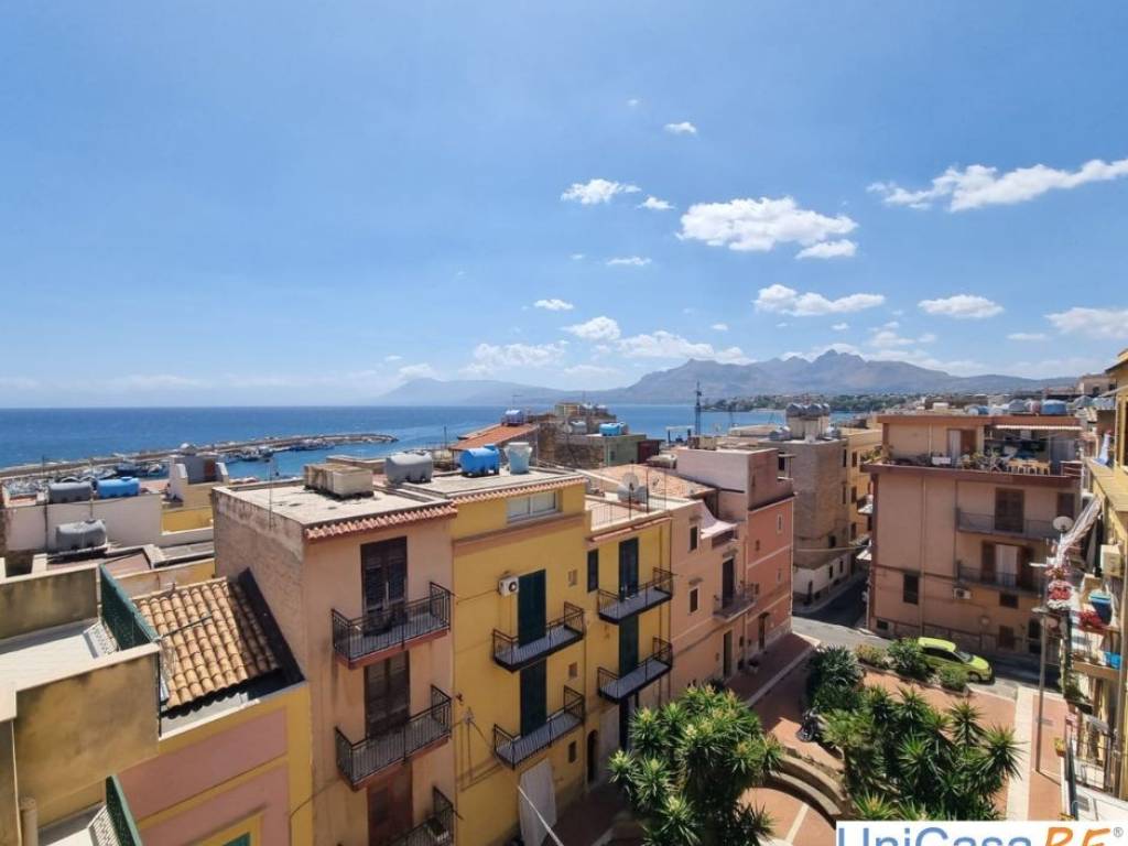 appartamento in vendita a Santa Flavia in zona Porticello