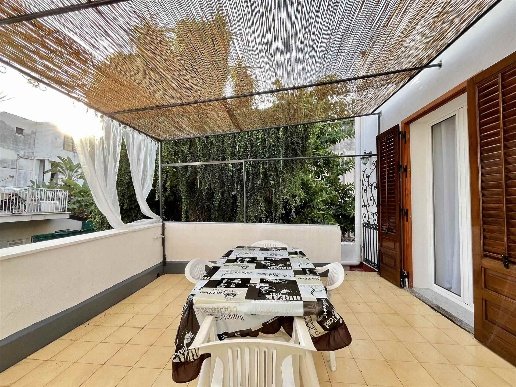 appartamento in vendita a Santa Flavia in zona Solanto