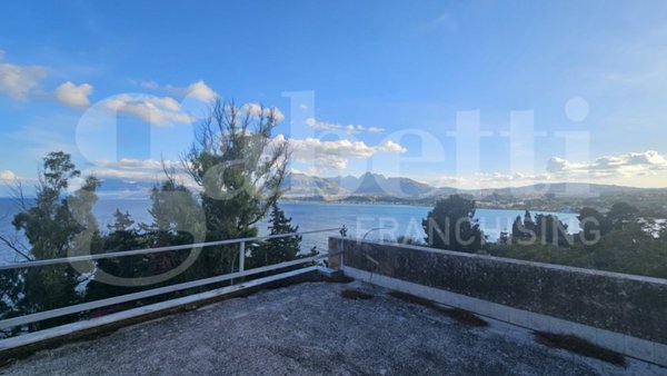 appartamento in vendita a Santa Flavia in zona Porticello