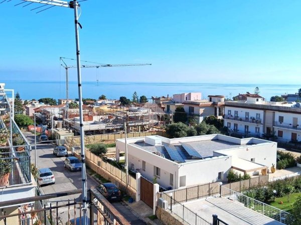 appartamento in vendita a Santa Flavia in zona Porticello