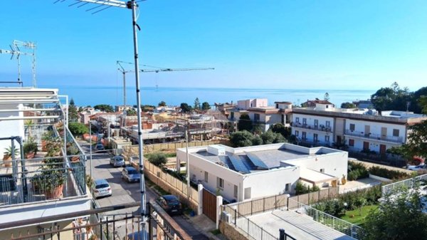 appartamento in vendita a Santa Flavia in zona Porticello