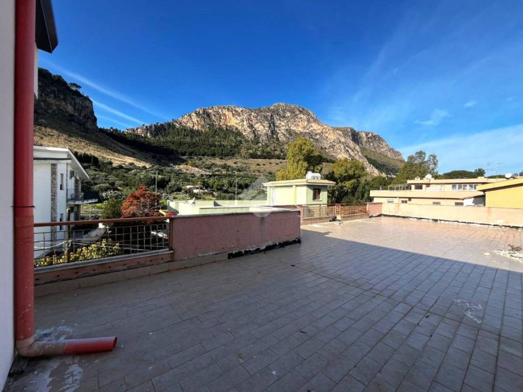 appartamento in vendita a Santa Flavia in zona Sant'Elia