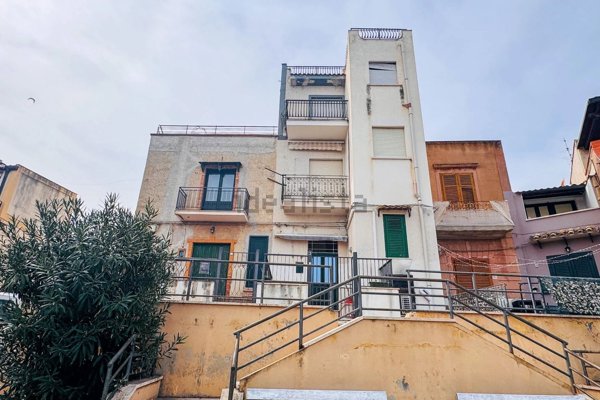 appartamento in vendita a Santa Flavia in zona Solanto