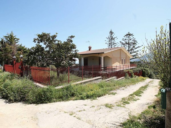 casa indipendente in vendita a Santa Flavia
