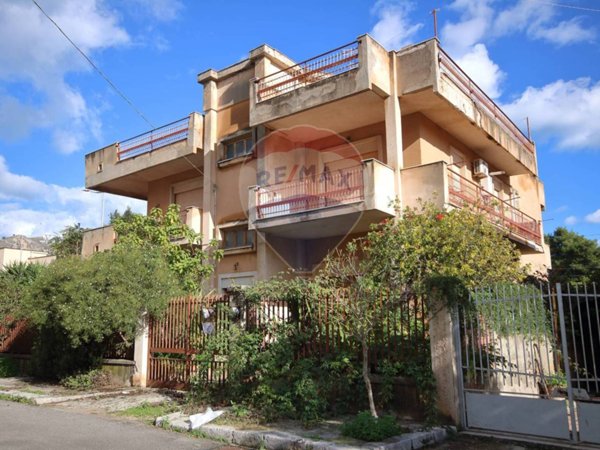 casa indipendente in vendita a Santa Flavia