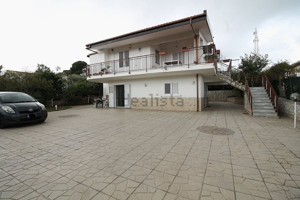 casa indipendente in vendita a Santa Flavia