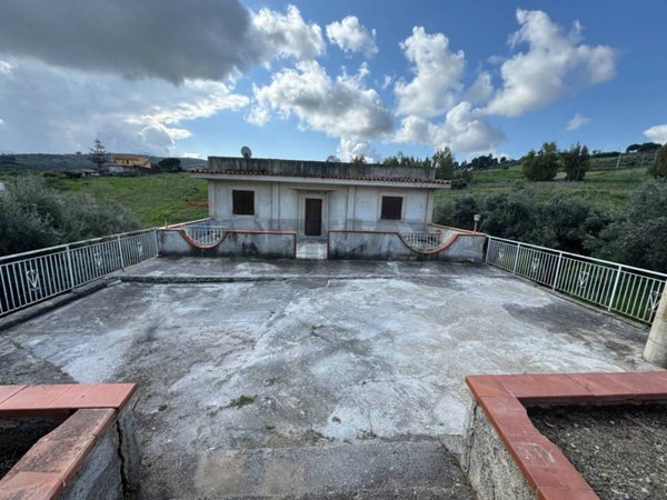 casa indipendente in vendita a Santa Flavia