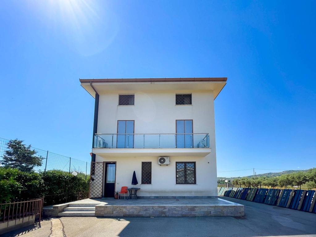 casa indipendente in vendita a Santa Flavia