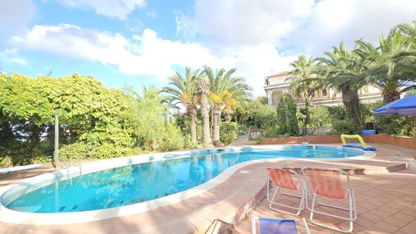 casa indipendente in vendita a Santa Flavia