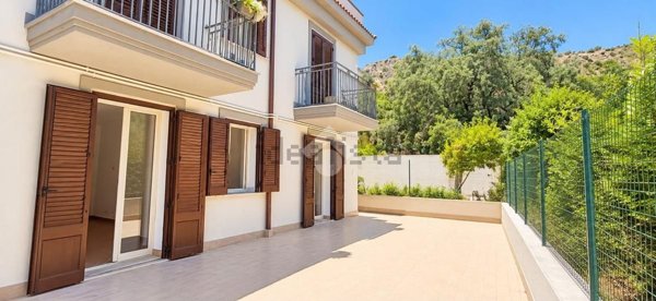 appartamento in vendita a Santa Flavia in zona Sant'Elia