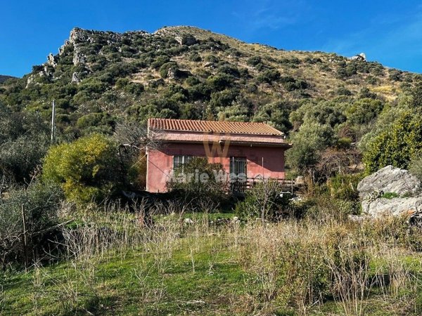 appartamento in vendita a Sciara