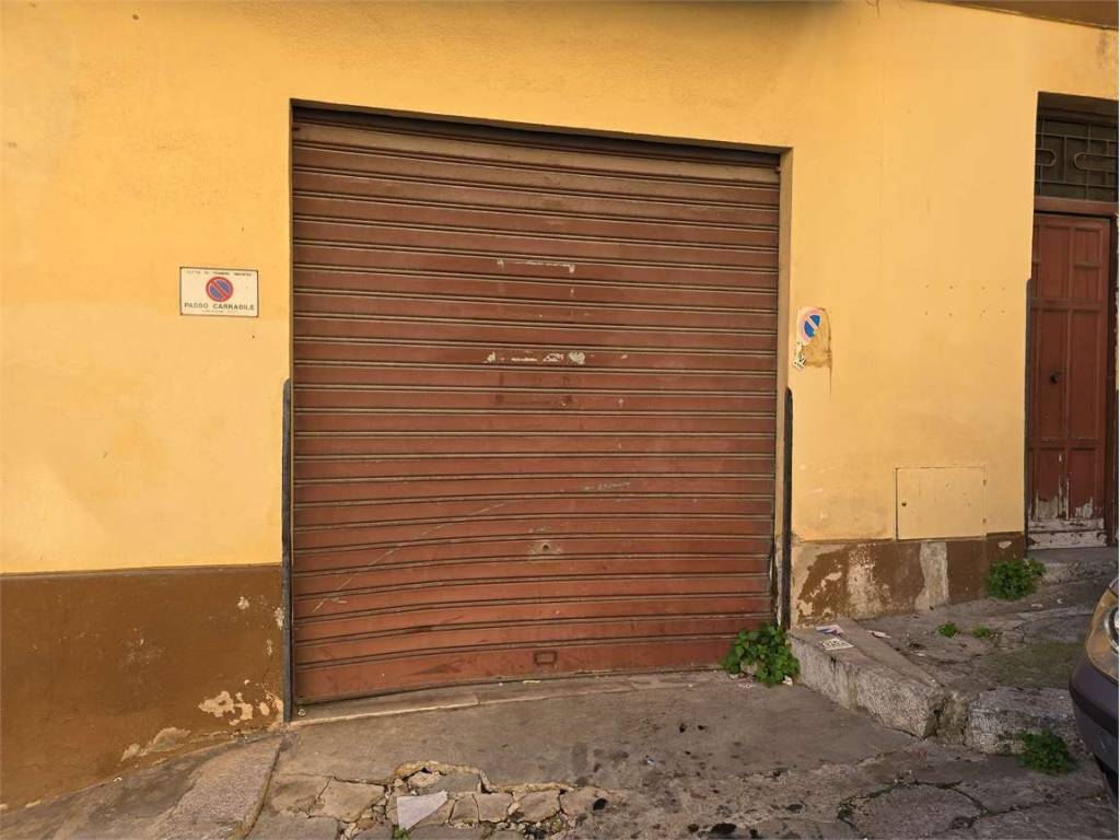 locale commerciale in vendita a Termini Imerese