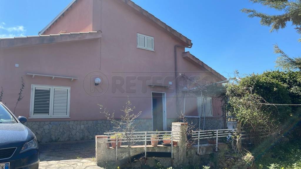 casa indipendente in vendita a Termini Imerese