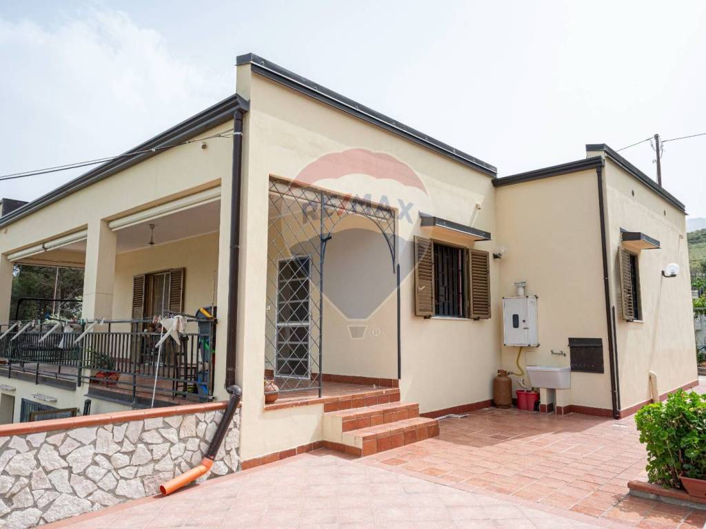 casa indipendente in vendita a Termini Imerese