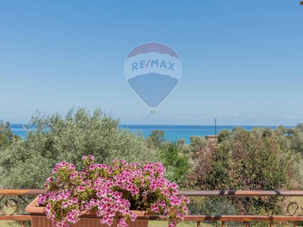casa indipendente in vendita a Termini Imerese
