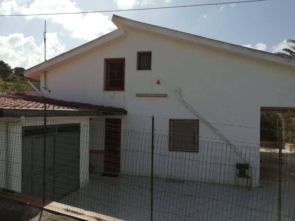 casa indipendente in vendita a Termini Imerese