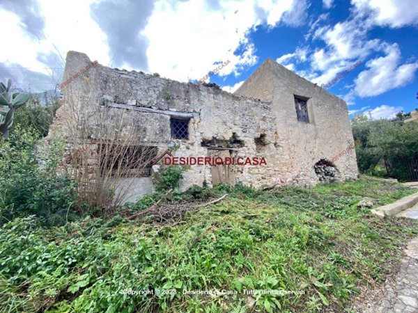 casa indipendente in vendita a Termini Imerese
