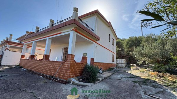 casa indipendente in vendita a Termini Imerese