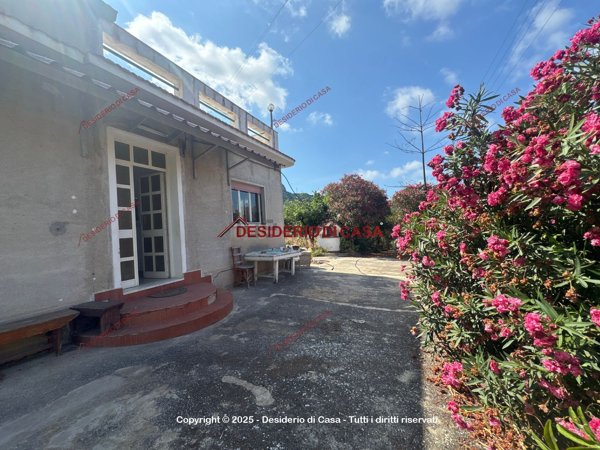 casa indipendente in vendita a Termini Imerese