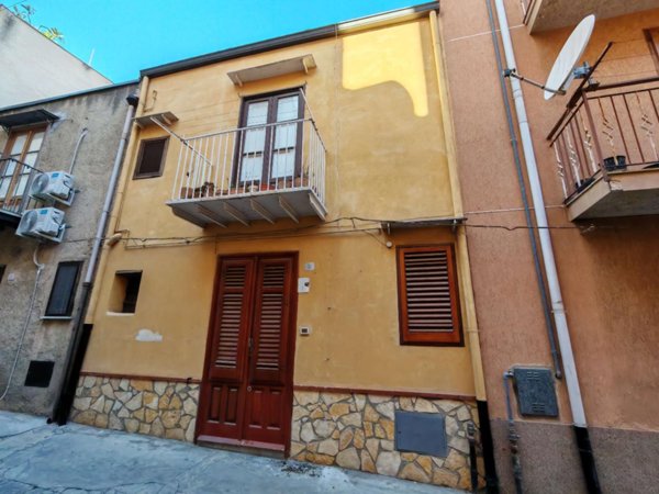 casa indipendente in vendita a Termini Imerese