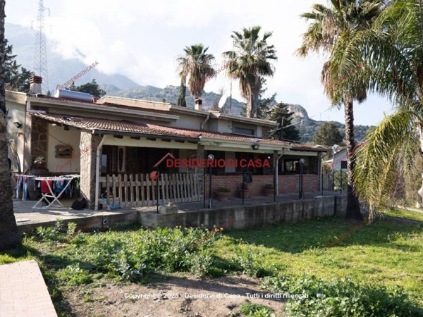 casa indipendente in vendita a Termini Imerese