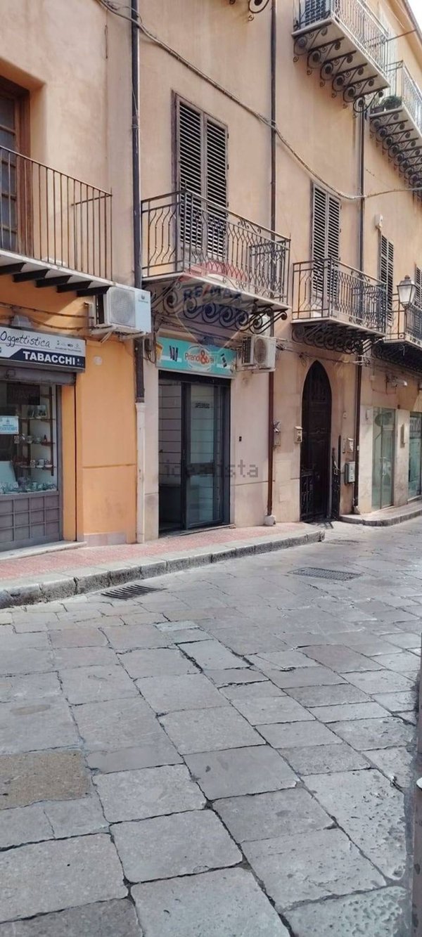 locale commerciale in vendita a Termini Imerese